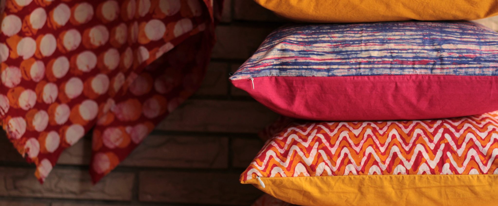 delis deluxe pillow protector